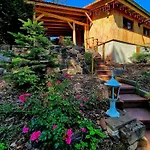 Le Cocon Et Jacuzzi Chalé La Petite-Pierre