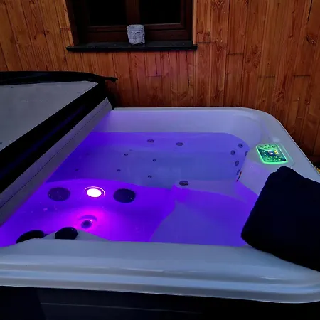 Chalé Le Cocon Et Jacuzzi